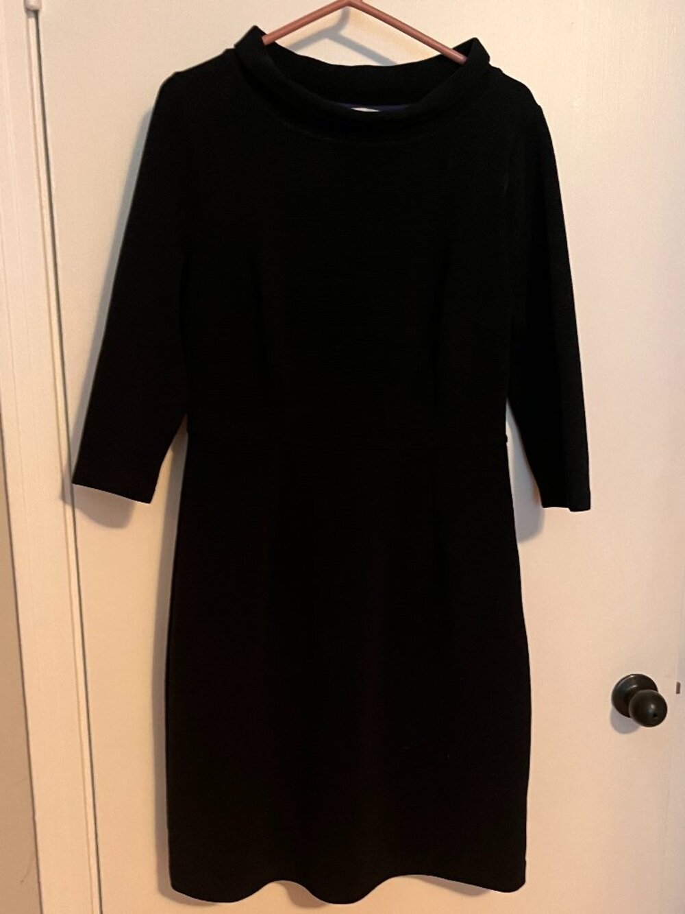 Elegant Boden work dress with quarter-length sleeves and rolled collar. Size 10 - Picture 3 of 5